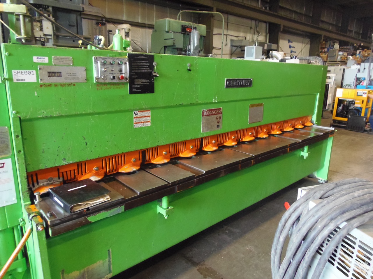 1/4" X 12' CINCINNATI HYD. SHEAR, 2H12, 36" FRONT OPERATED PWR BACK GAUGE, SQUARING ARM, FLUSH FLOOR, 1978