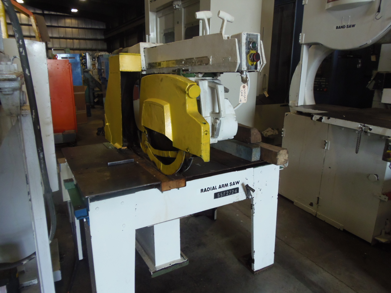 18" DEWALT INDUSTRIAL RIP SAW, RADIAL ARM SAW, 40" x 50" TABLE, 24" TRAVEL, 440V