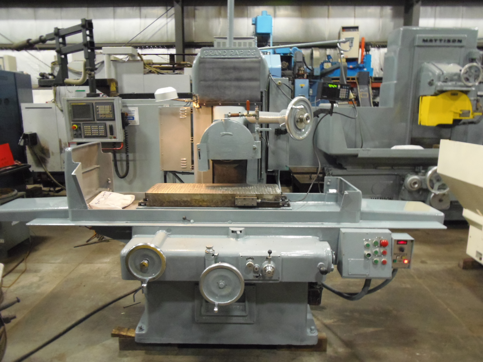 12" x 36" GALLMEYER & LIVINGSTON, GRAND RAPIDS, MODEL 550, MAGNETIC CHUCK WITH DEMAG, COOLANT, SONY DRO, 1971