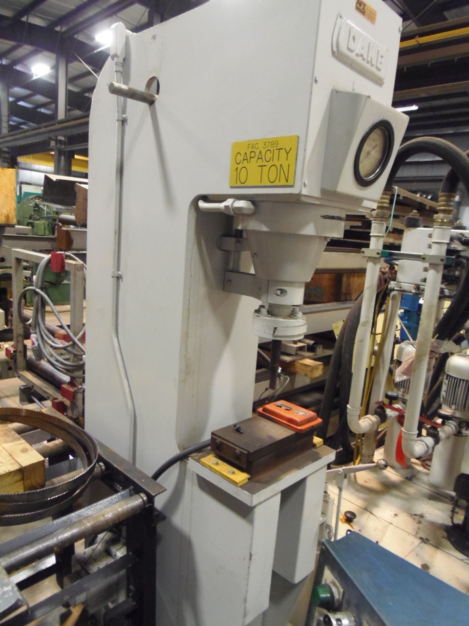 10 TON DAKE HYDRAULIC PRESS, C-FRAME, 12" THROAT, 