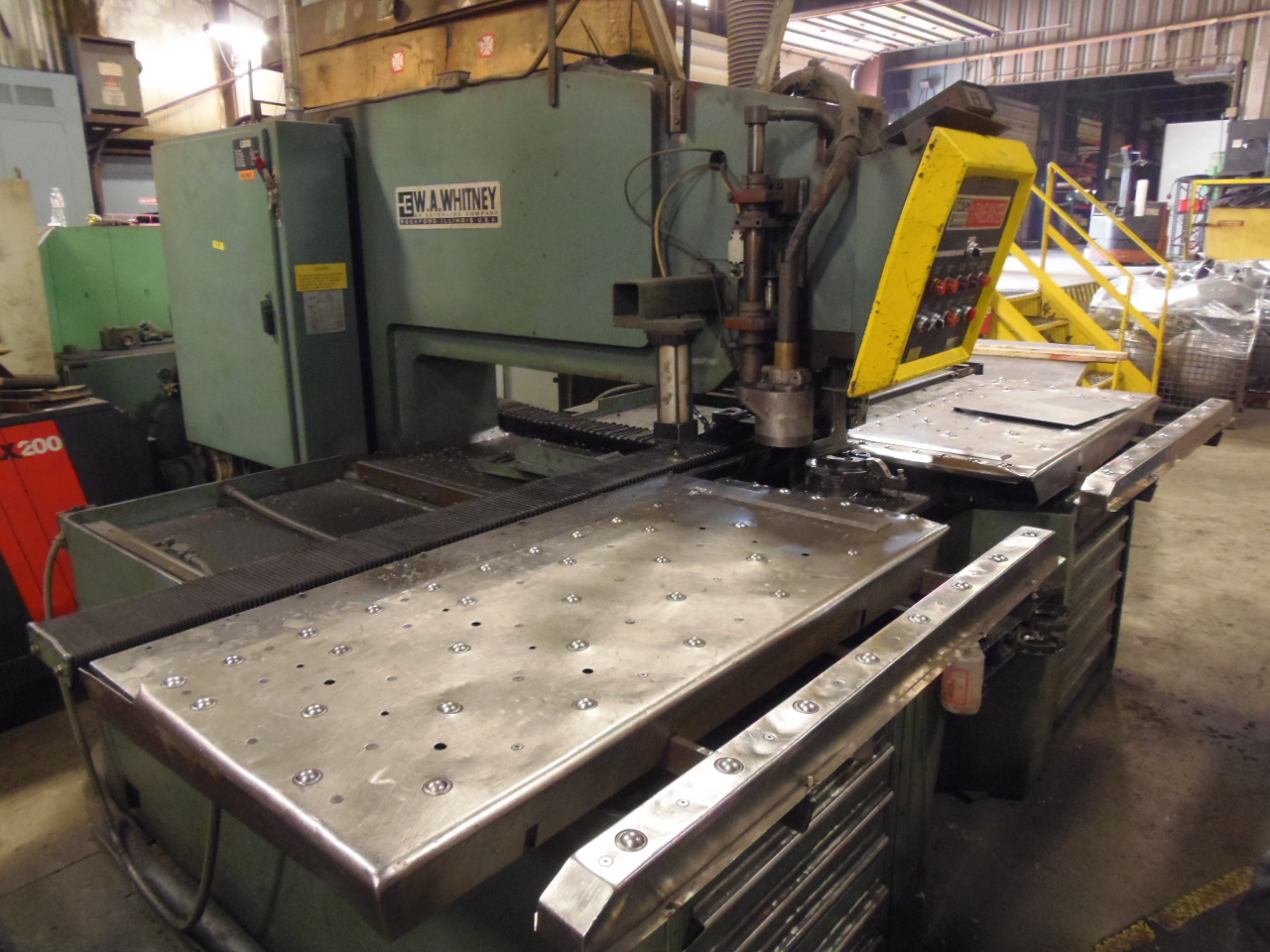 WHITNEY 647C PUNCH/PLASMA, 200 AMP HYPER THERM, 40 TONS, 48" THROAT, NEW CONTROL/DRIVES 1997