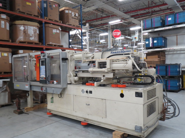Krauss Maffei KM200-700-C2 Used Injection Molding Machine, 200 ton, Yr 2001, 12.1 oz