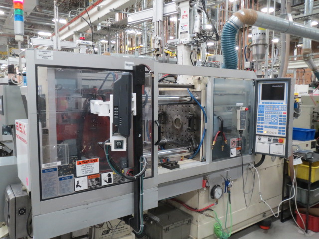Krauss Maffei KM 65-220C2 Injection Molding Machine, Yr 2002 